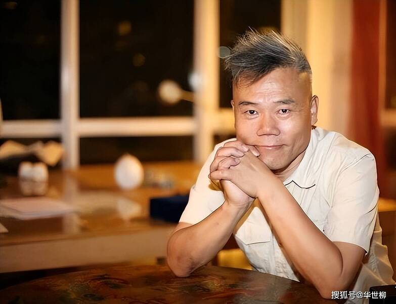 # 司马南树敌无数却依然屹立不倒，根源在于心中装着人民和国家 - 红霞万朵